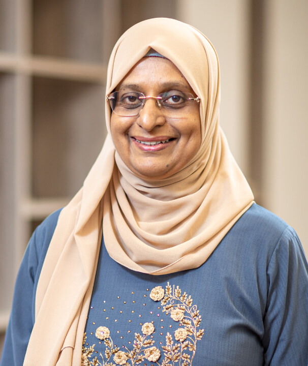 Rizna Dilshard DIRECTOR FINANCE